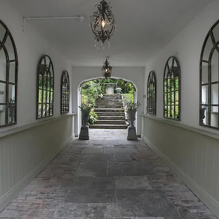 Raheen House Hotel