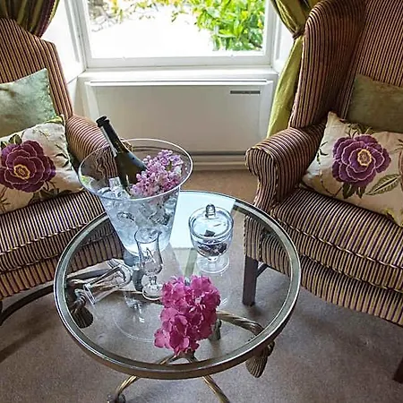Raheen House Hotel