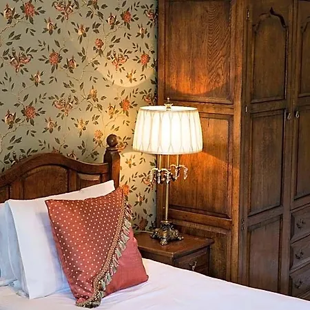 Hotel Raheen House