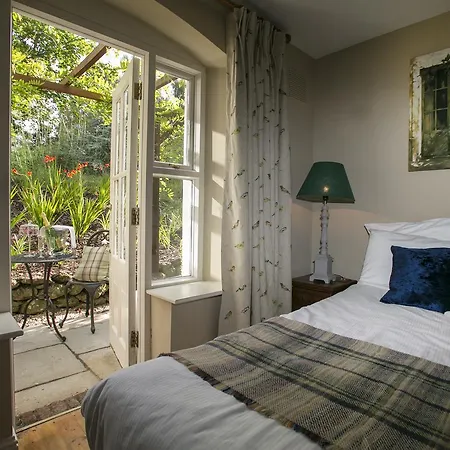 Hotel Raheen House