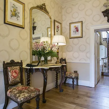 Raheen House Hotel 3*