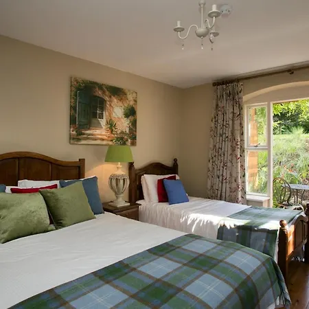 Raheen House Hotel