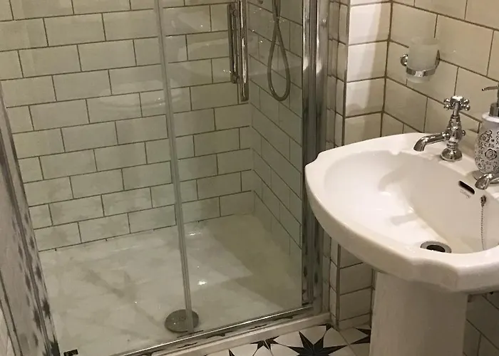 Hotel Raheen House 3*